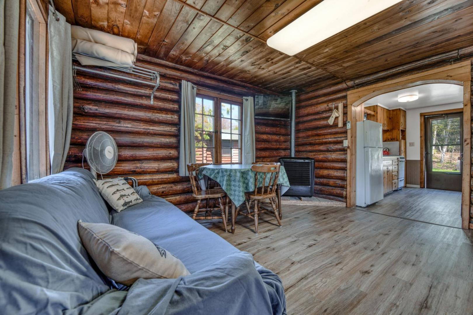 Edgewater Resort Айрън Маунтин Екстериор снимка