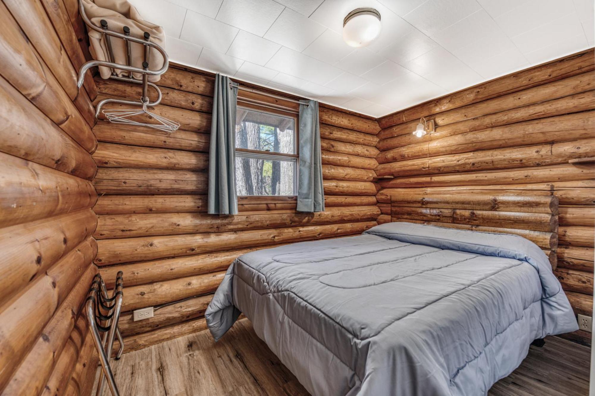 Edgewater Resort Айрън Маунтин Екстериор снимка