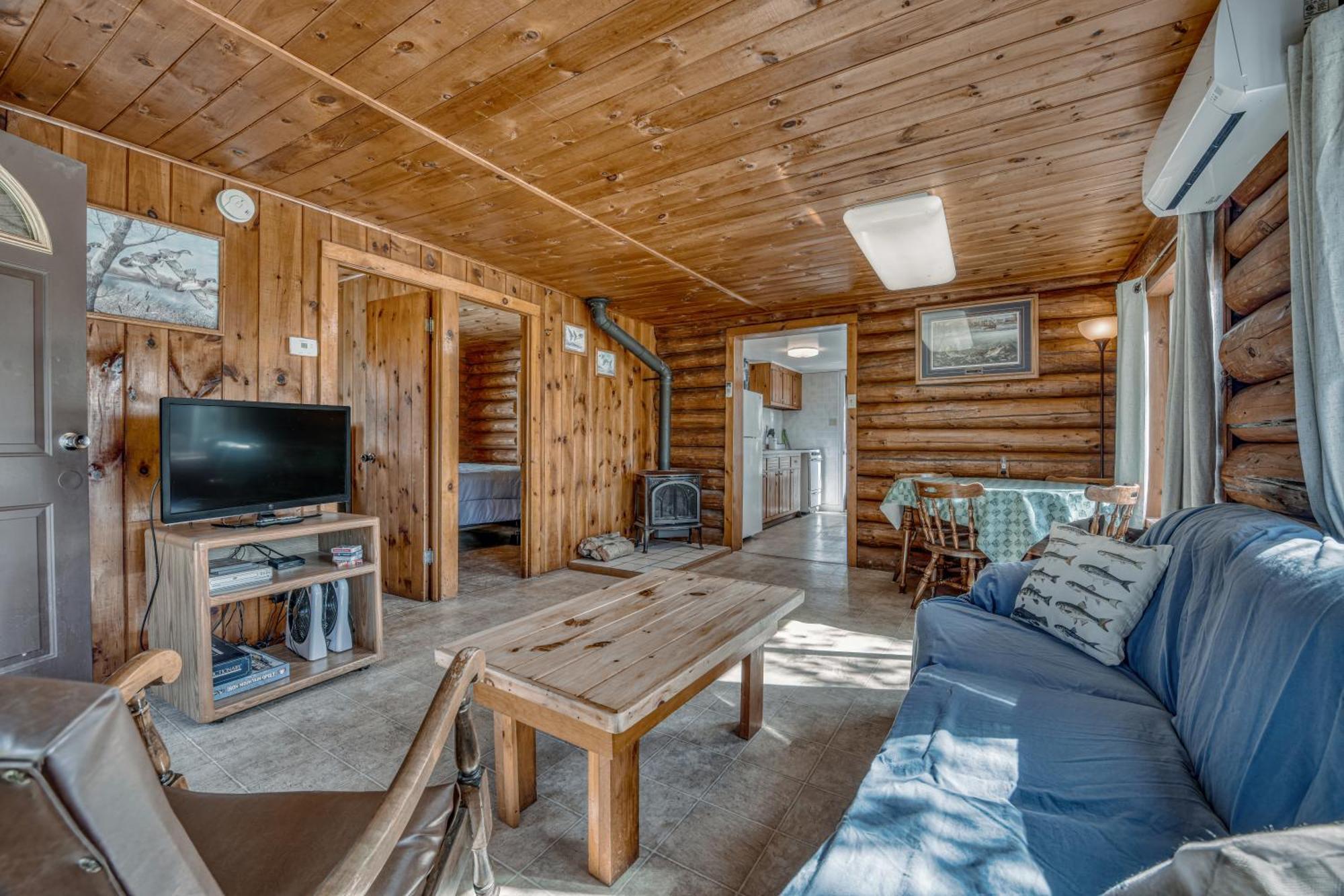 Edgewater Resort Айрън Маунтин Екстериор снимка